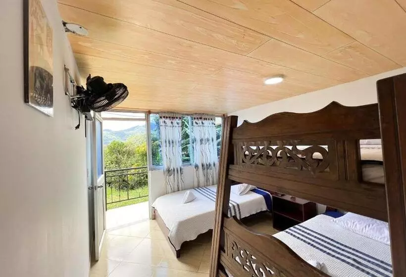 ホテル Cabañas Lluvia De Oro