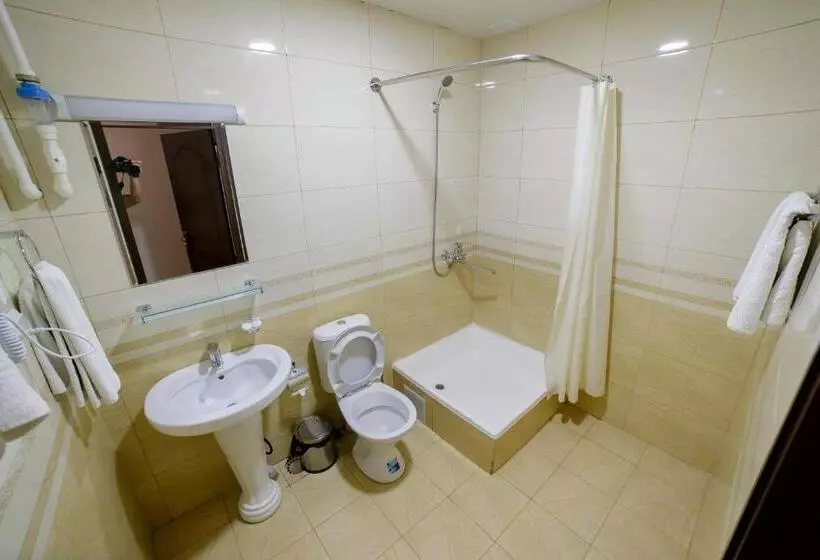 Hotel Caravan