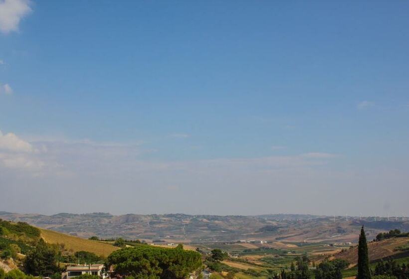 בית מלון כפרי La Giummara Rooms