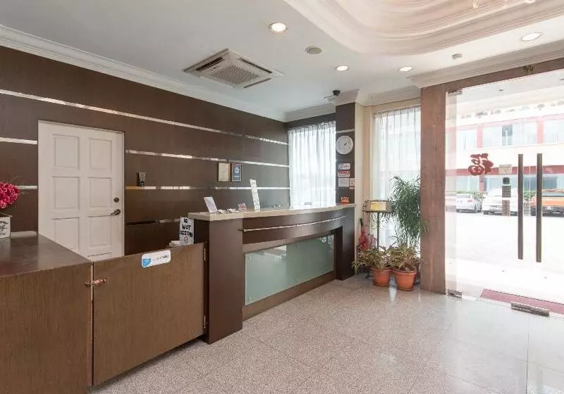 Hotelli Oyo 1108 Bundusan