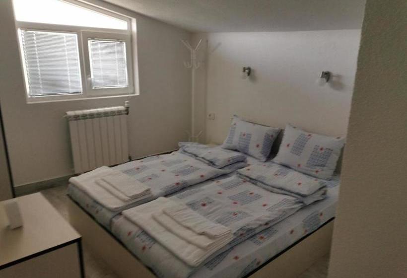 فندق على الطريق Diva Kompani Rooms