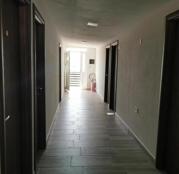 فندق على الطريق Diva Kompani Rooms