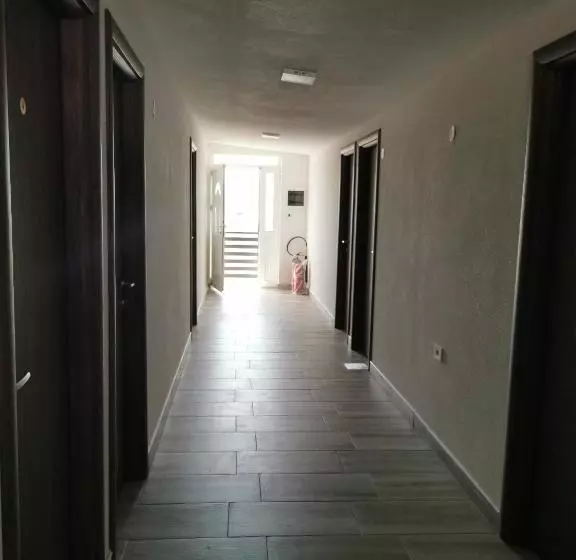 مُتل Diva Kompani Rooms