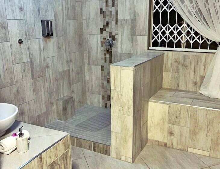 بنسيون The Wilds Guest House