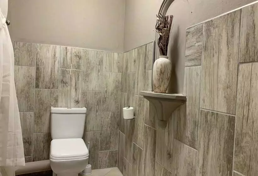 Majatalo The Wilds Guest House