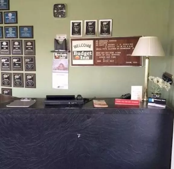 ホテル Budget Inn