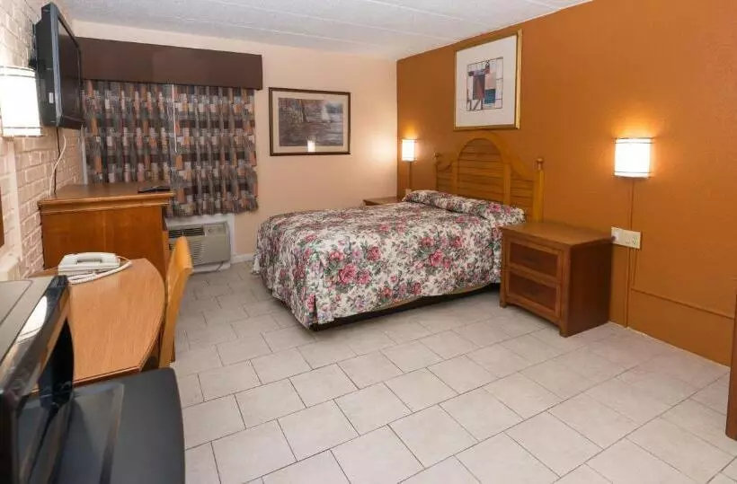 Отель Cambridge Inn