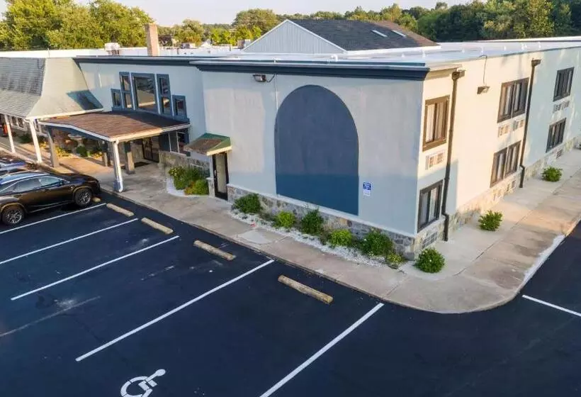 Отель Cambridge Inn