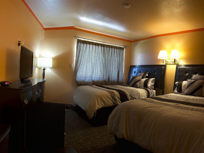 فندق Capitol Inn & Suites