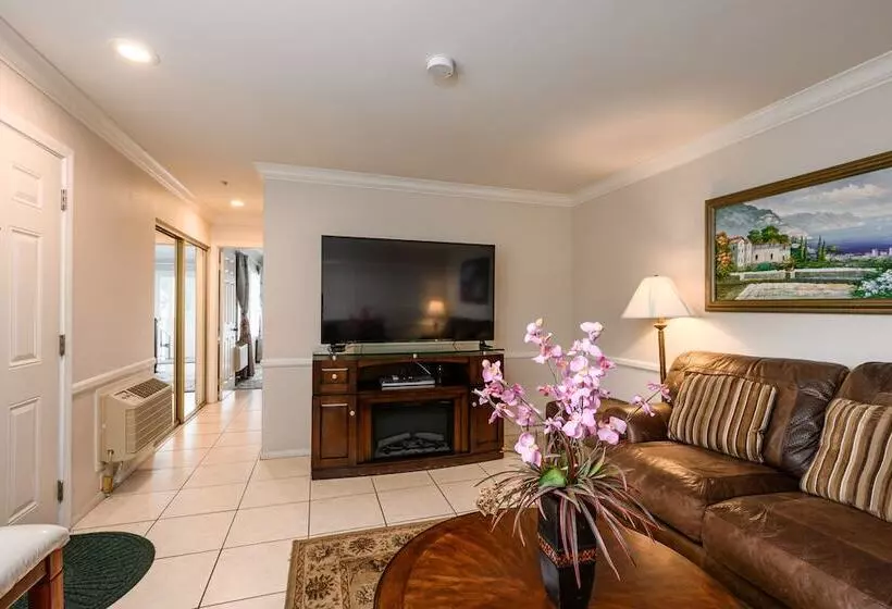 هتل Casa Mariquita