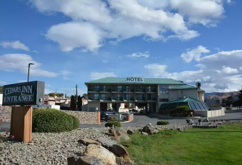 هتل Cedars Inn