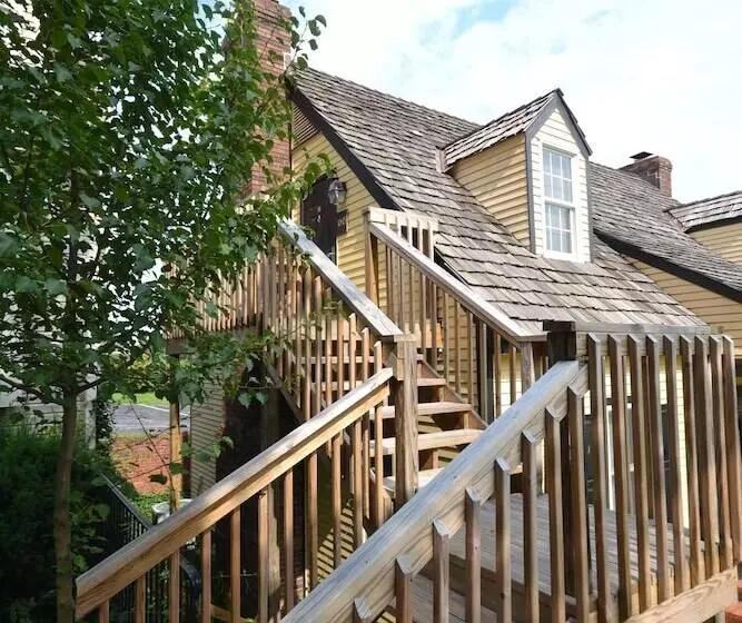 فندق Century Suites