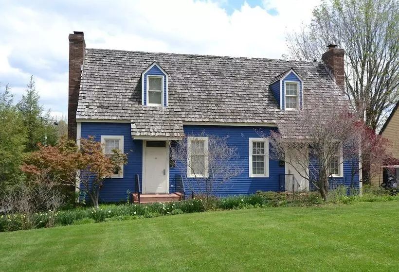 فندق Century Suites