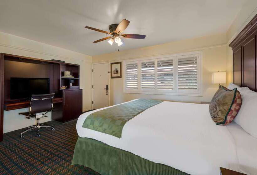 酒店 Clarion Collection Carmel Oaks Inn