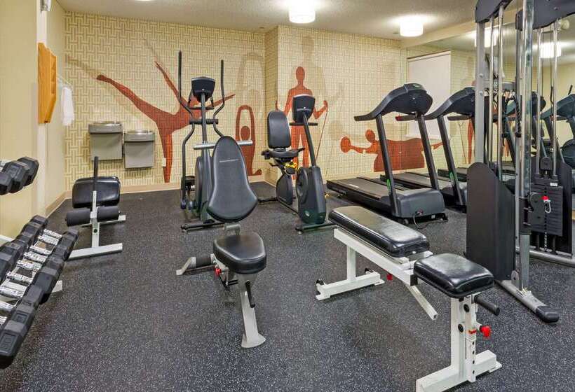 فندق Mainstay Suites Orlando Altamonte Springs