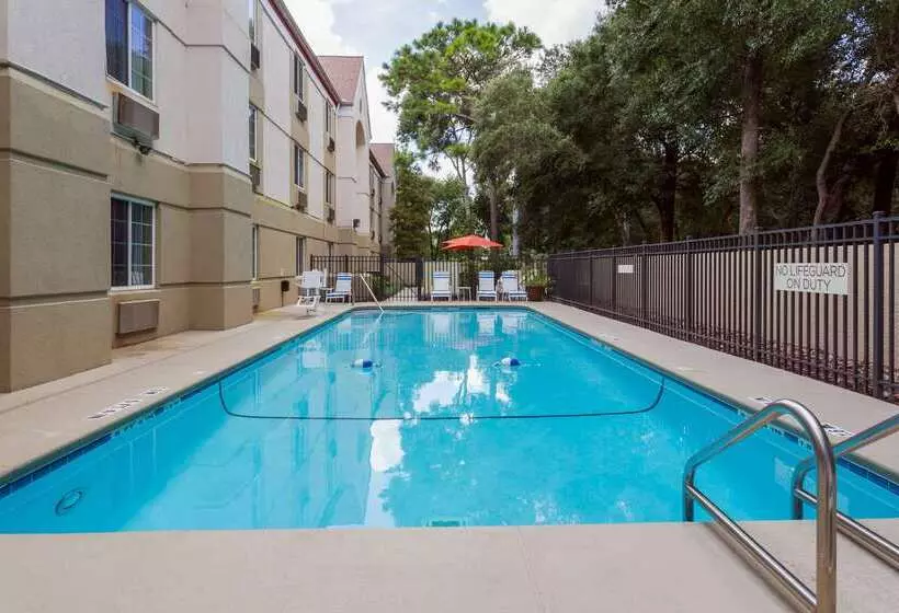 호텔 Mainstay Suites Orlando Altamonte Springs