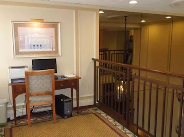 ホテル Rockville Centre Inn