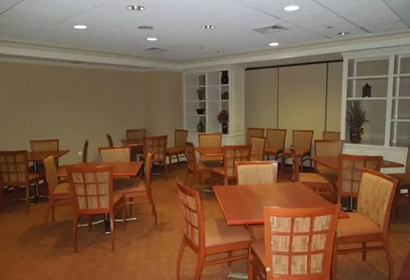 ホテル Rockville Centre Inn