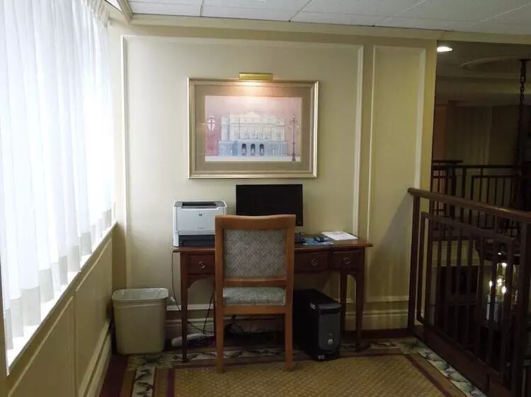 ホテル Rockville Centre Inn