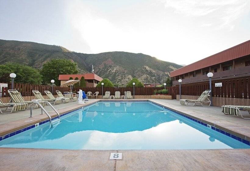 فندق على الطريق Glenwood Springs Cedar Lodge