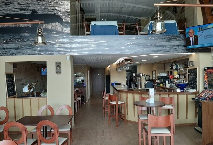 هتل Boutique O Náutico Laxe