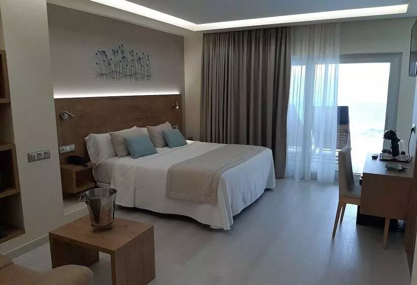 Hotelli Boutique O Náutico Laxe