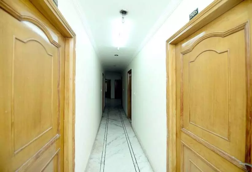 هتل Oyo 41618  Regency