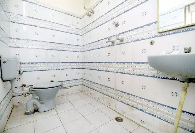 هتل Oyo 41618  Regency