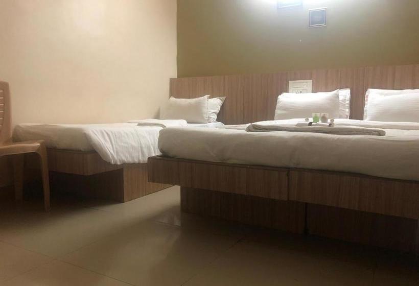 هتل Western Tower