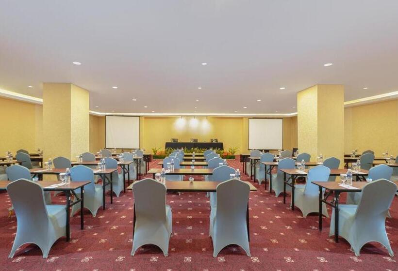 בית מלון כפרי Golden Tulip Springhill Lampung