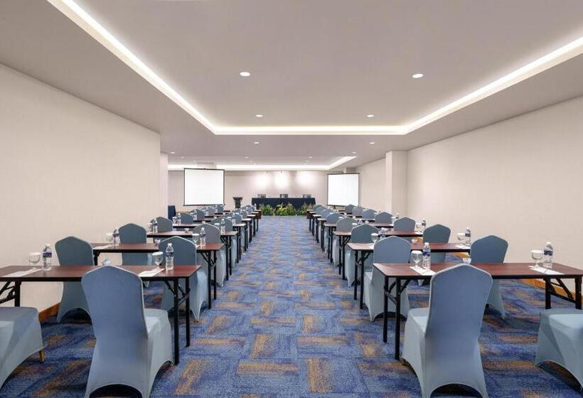 בית מלון כפרי Golden Tulip Springhill Lampung