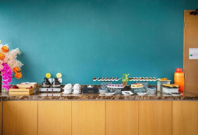 בית מלון כפרי Golden Tulip Springhill Lampung