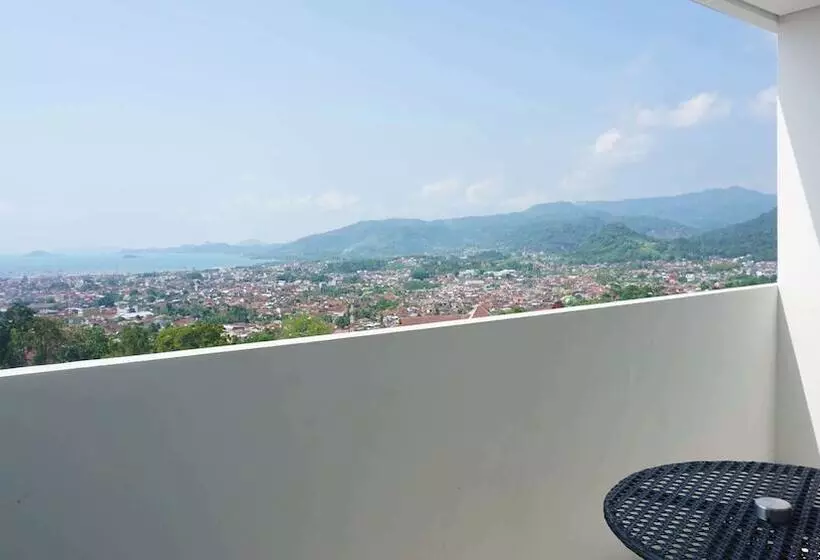 Hotelli Golden Tulip Springhill Lampung