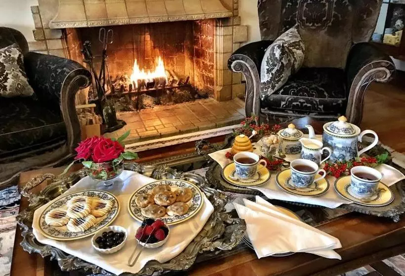 Hotelli The Inn On Knowles Hill Bed & Breakfast