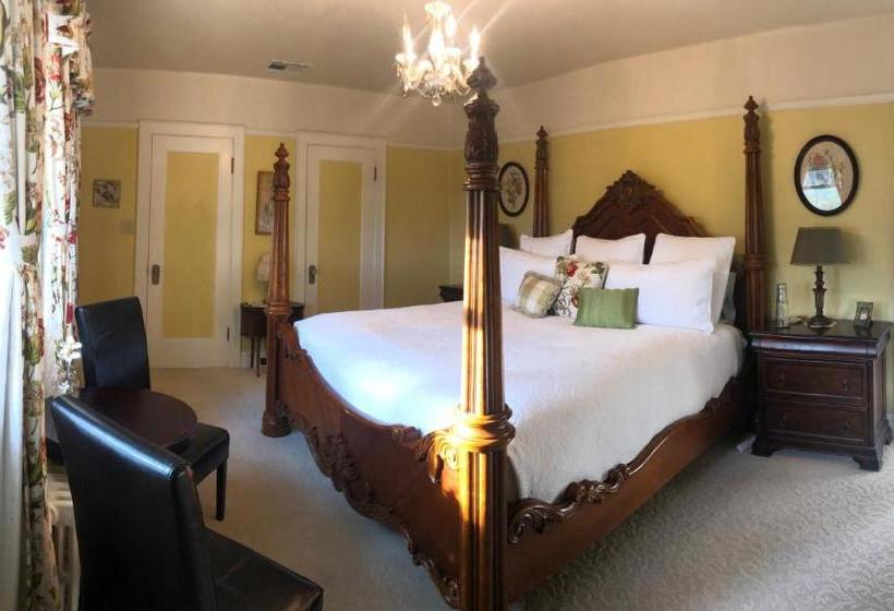 فندق The Inn On Knowles Hill Bed & Breakfast