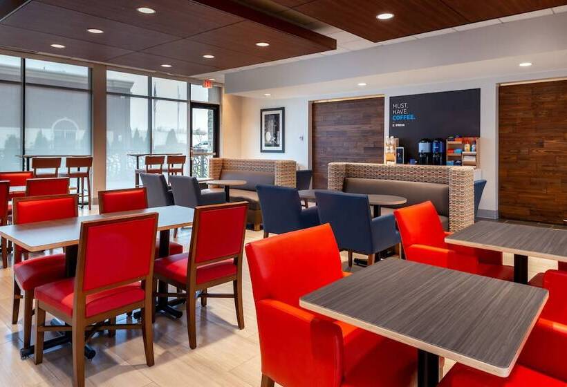 فندق Holiday Inn Express & Suites   Romeoville   Joliet North, An Ihg