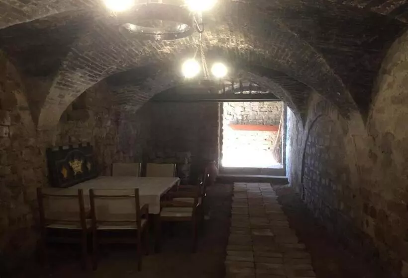 Majatalo Est Locanda