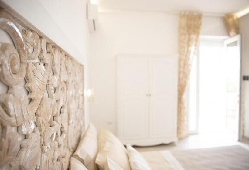 بنسيون Oro Blu