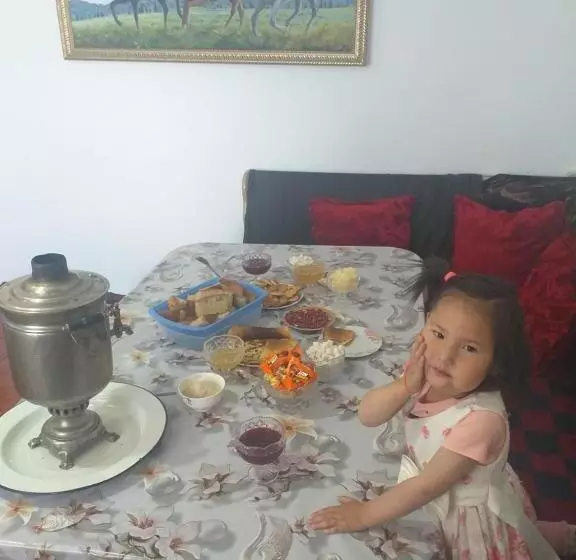 تختخواب و صبحانه Ecoulan