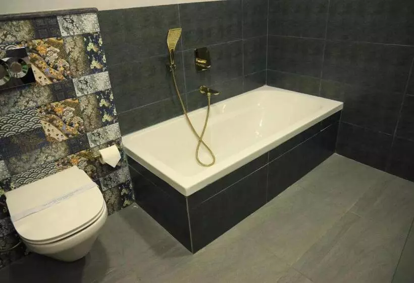 Hotel Lalys Residency
