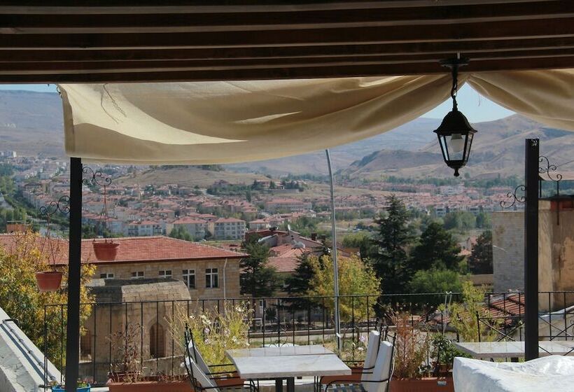 هتل Tafana Cave & Stone Lodge