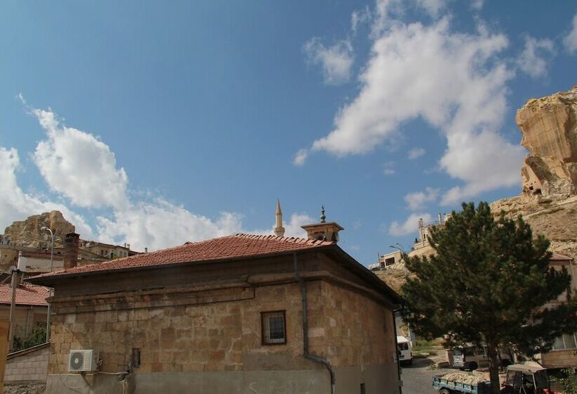 هتل Tafana Cave & Stone Lodge