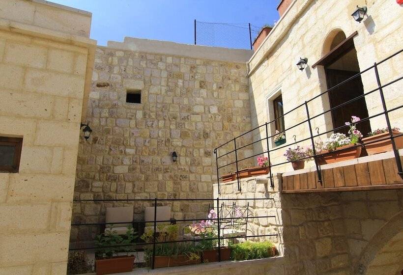 هتل Tafana Cave & Stone Lodge