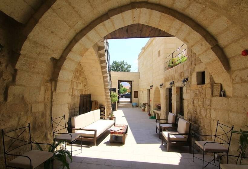 هتل Tafana Cave & Stone Lodge