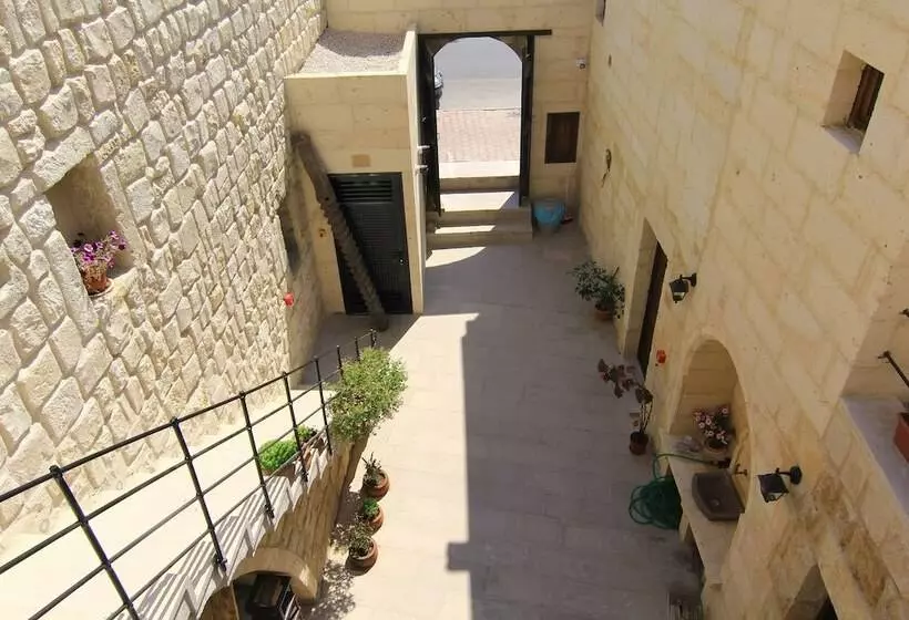 ホテル Tafana Cave & Stone Lodge