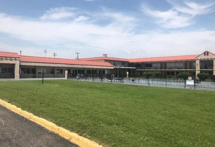 בית מלון כפרי Whitten Inn Oklahoma