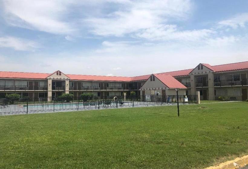 בית מלון כפרי Whitten Inn Oklahoma