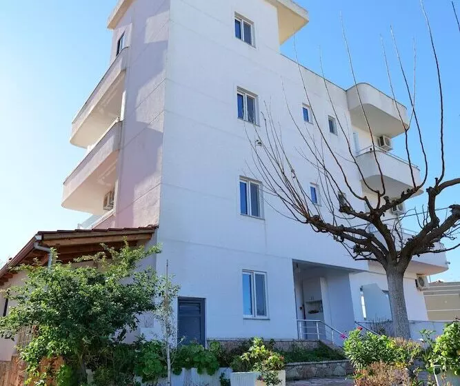 پانسیون Guest House Gerard
