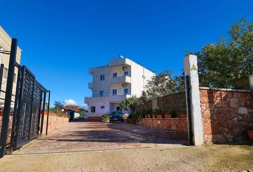 پانسیون Guest House Gerard