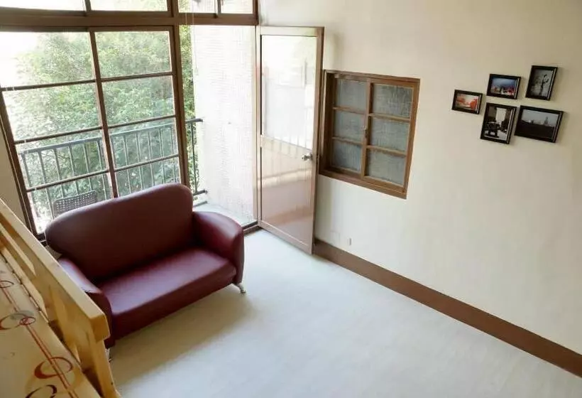 Takaobay Hostel